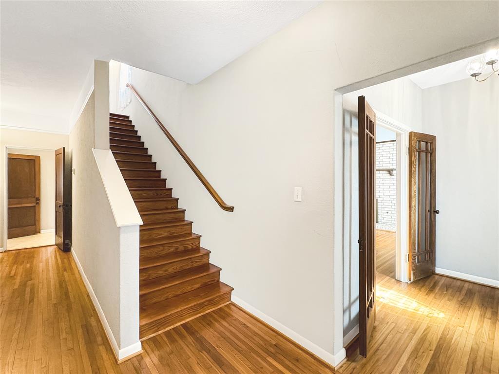 1205 Forest Ridge Drive Property Photo 10