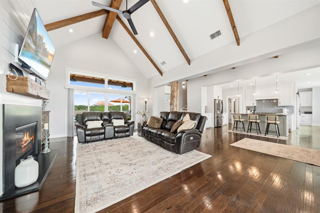 2014 W Elm Mott Drive Property Photo 18