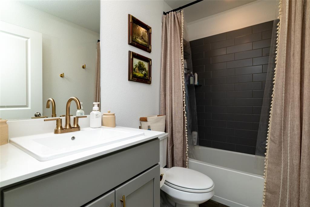 1208 Lady Mantle Way Property Photo 23