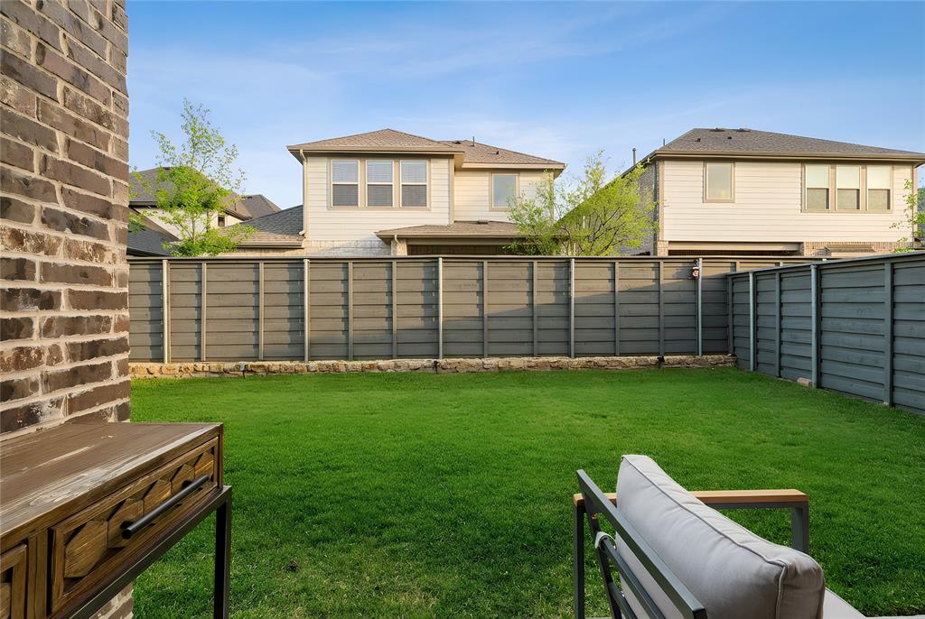 1208 Lady Mantle Way Property Photo 32