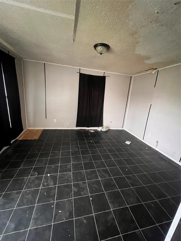 206 3rd Street Property Photo 6