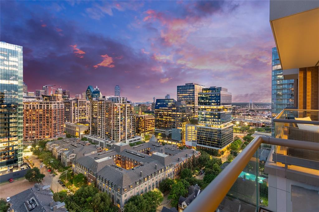 2300 WOLF Street 18A