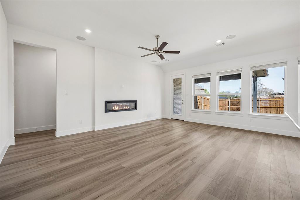 1929 Comanche Drive Property Photo 11