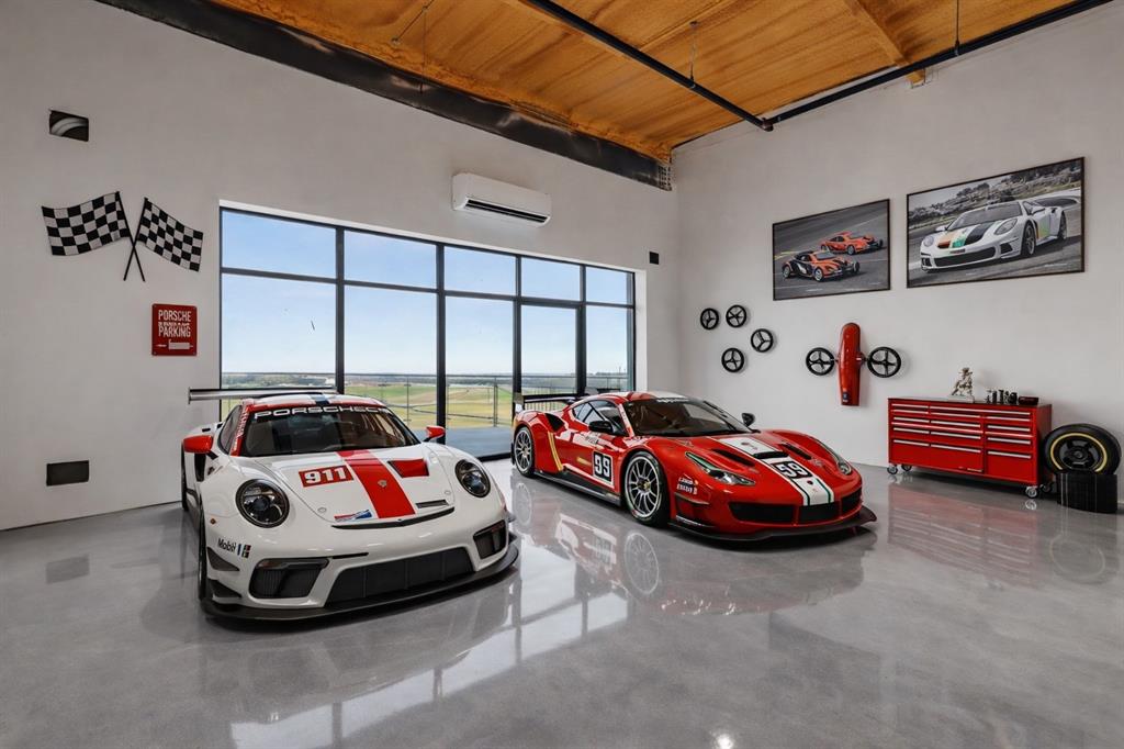 400 Fast Lane 9 Property Photo 5