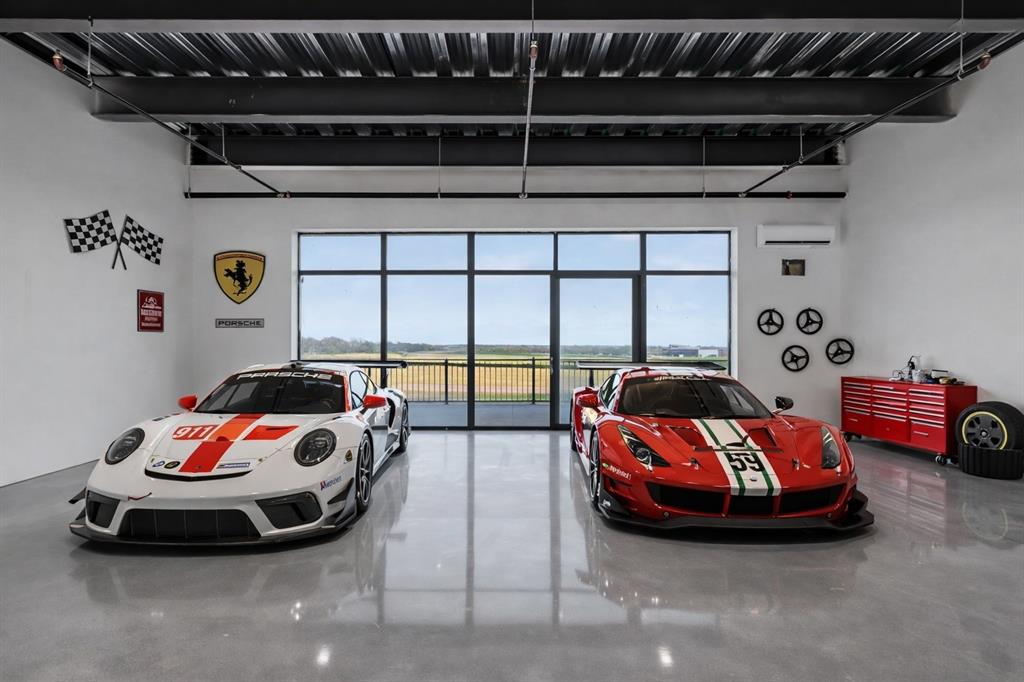 400 Fast Lane 9 Property Photo 6