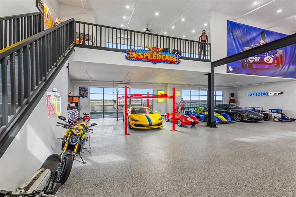 400 Fast Lane 9 Property Photo 8