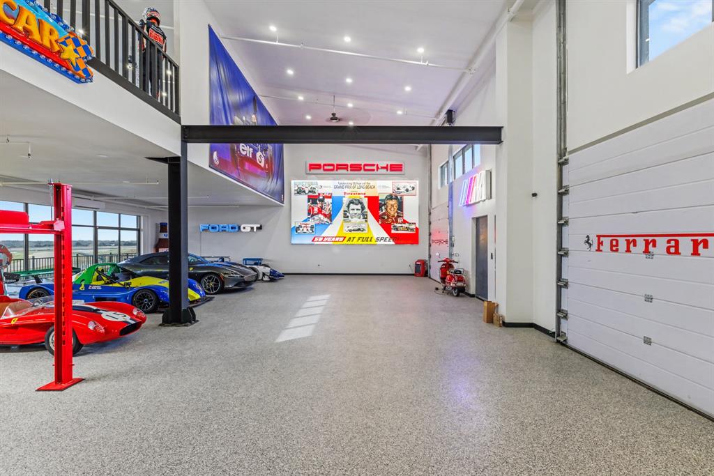 400 Fast Lane 9 Property Photo 9