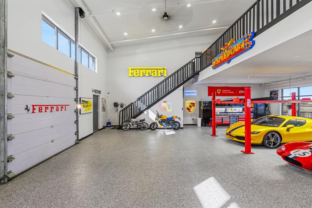 400 Fast Lane 9 Property Photo 17