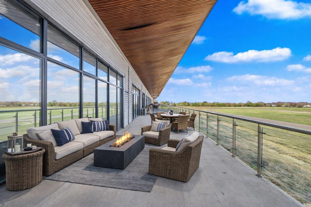 400 Fast Lane 9 Property Photo 21