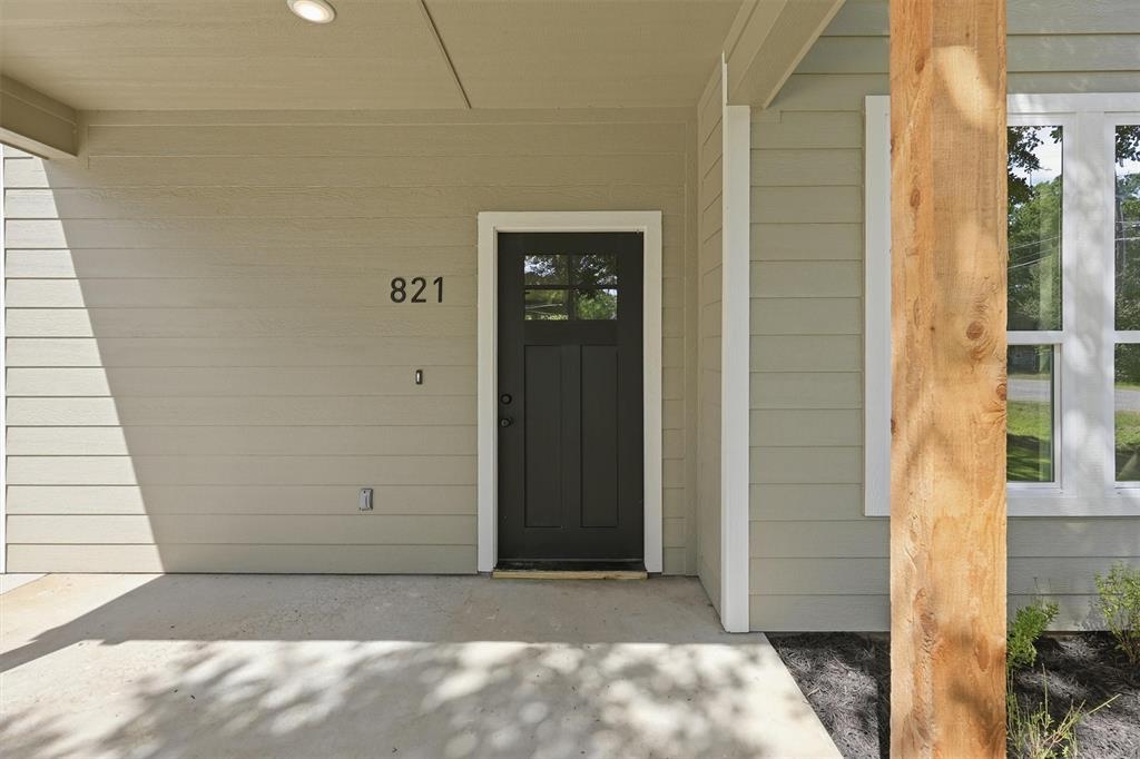 821 Harness Trail Property Photo 6
