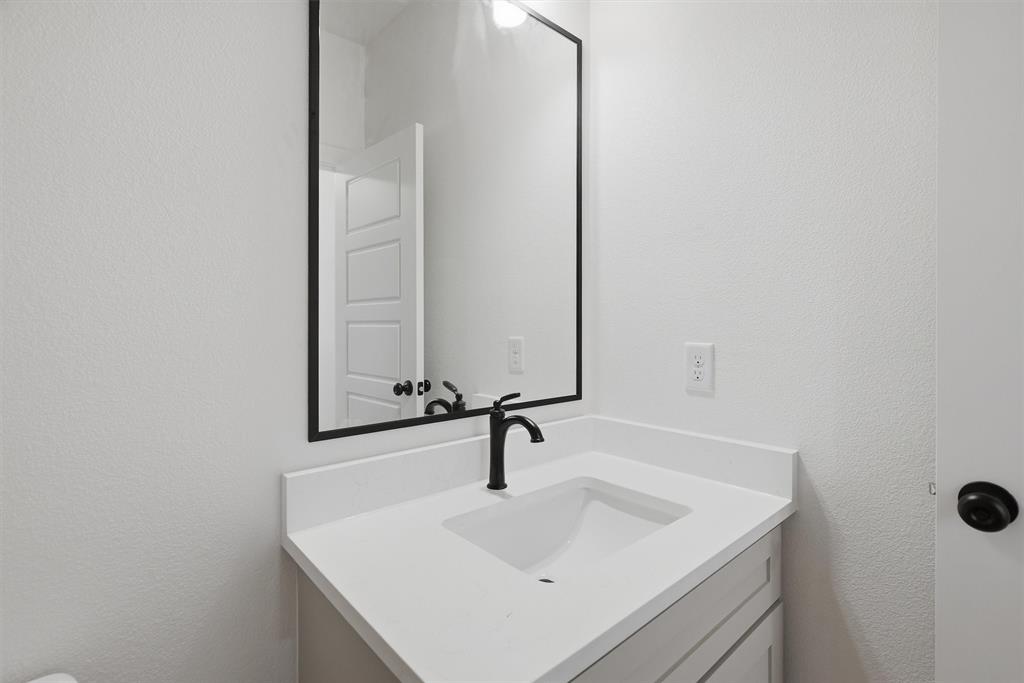 821 Harness Trail Property Photo 19