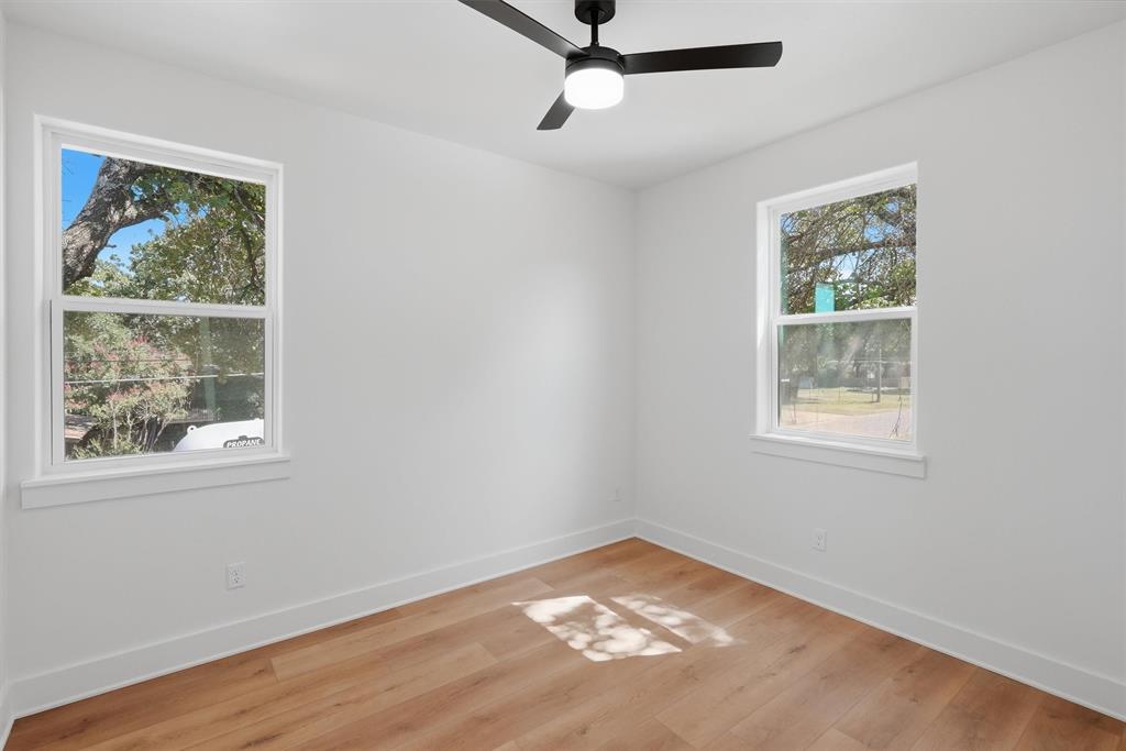 821 Harness Trail Property Photo 28