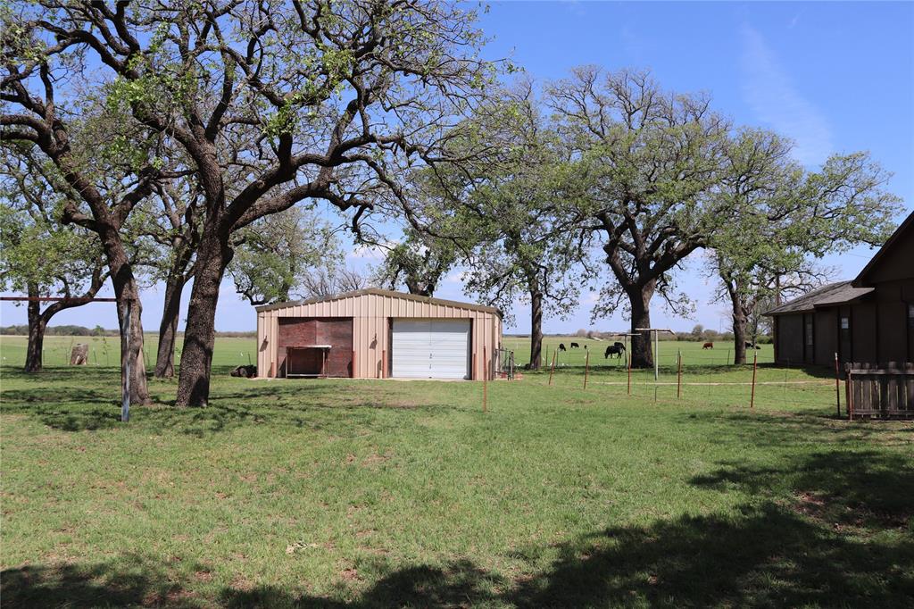 2553 Brixey Road Property Photo 4