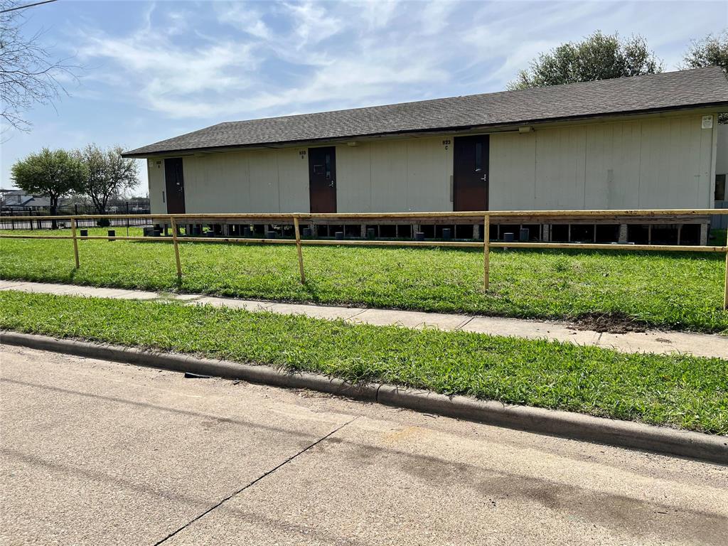 3327 Bernal Drive Property Photo 6