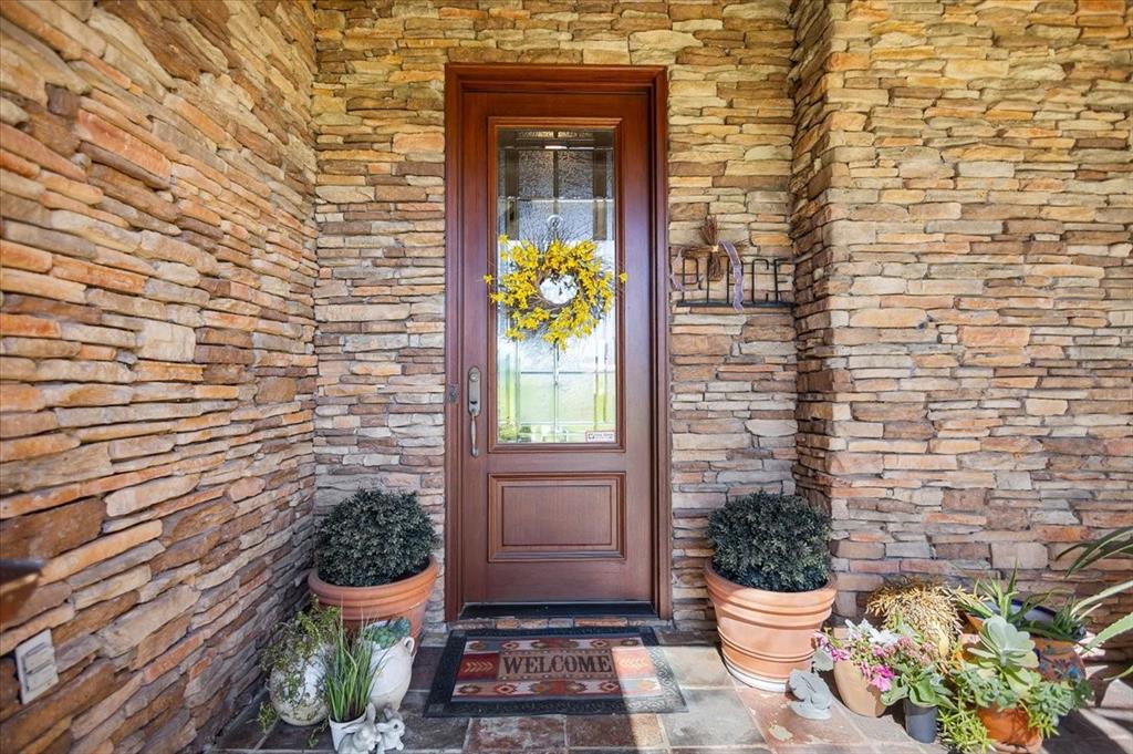 24050 Red Azalea Property Photo 4