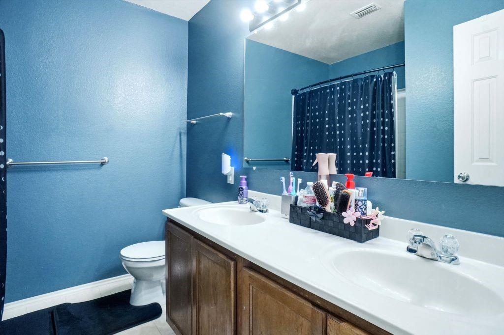 3008 Misty Way Drive Property Photo 18