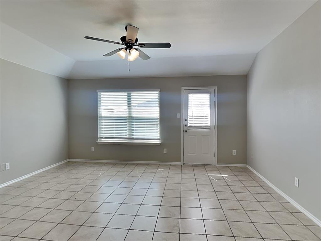 2002 Grimes Drive Property Photo 3