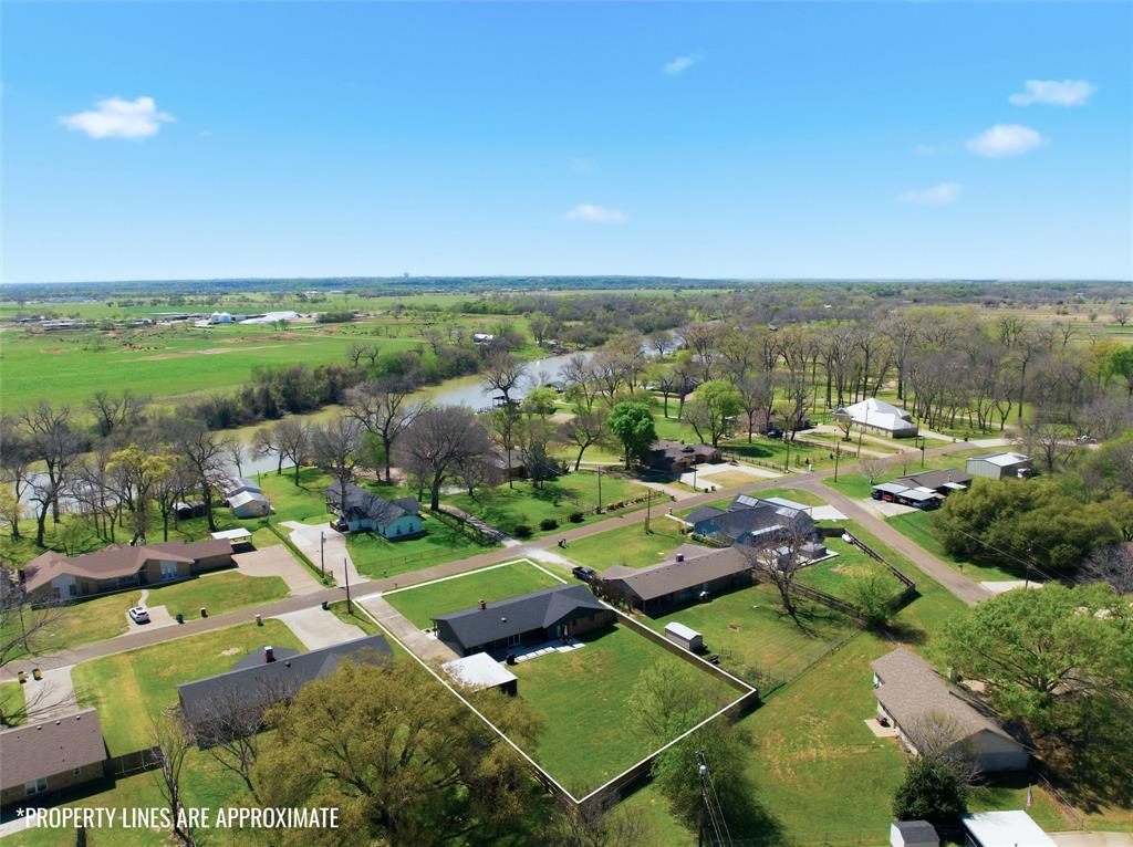 1190 Greenwood Lane Property Photo 2