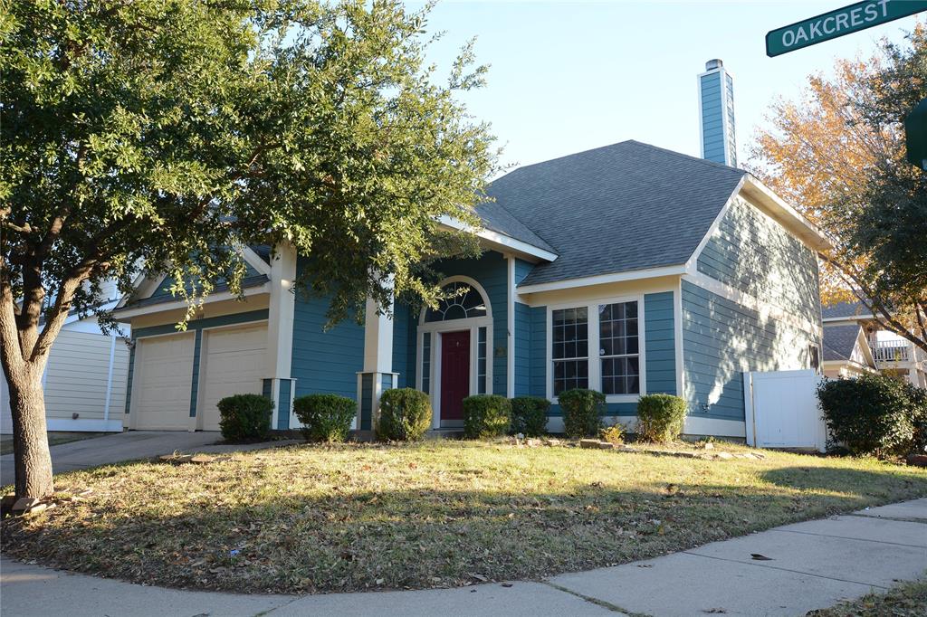 1400 Oakcrest Drive Property Photo 1