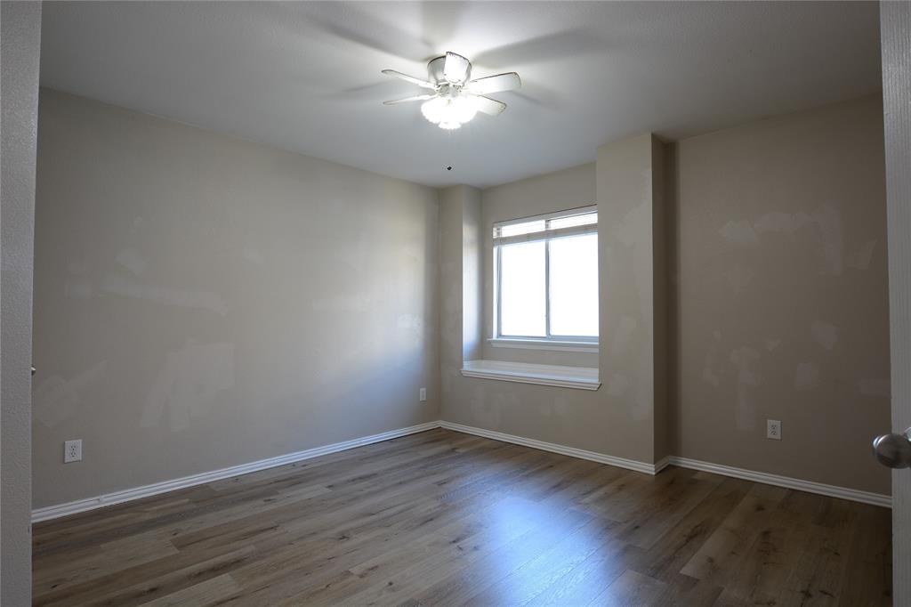 1400 Oakcrest Drive Property Photo 15