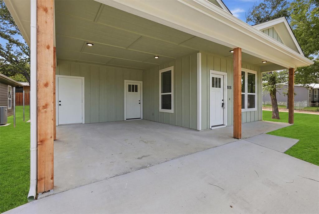 808 Branding Iron Trail Property Photo 5