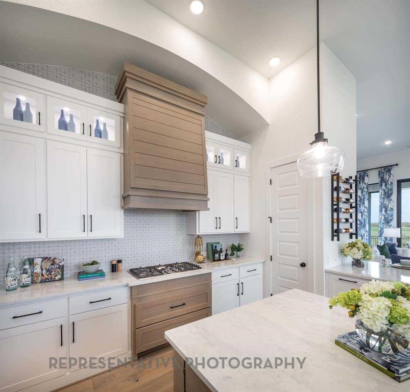 837 Bridle Path Parkway Property Photo 7
