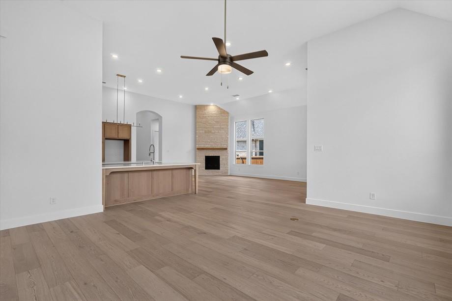 837 Bridle Path Parkway Property Photo 7