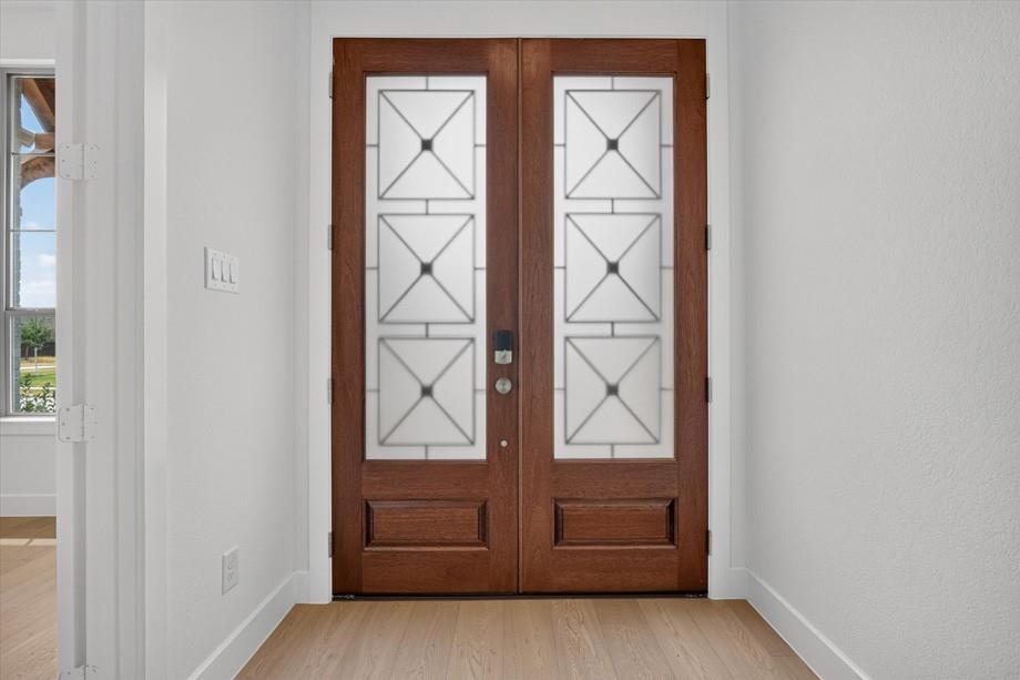 837 Bridle Path Parkway Property Photo 15