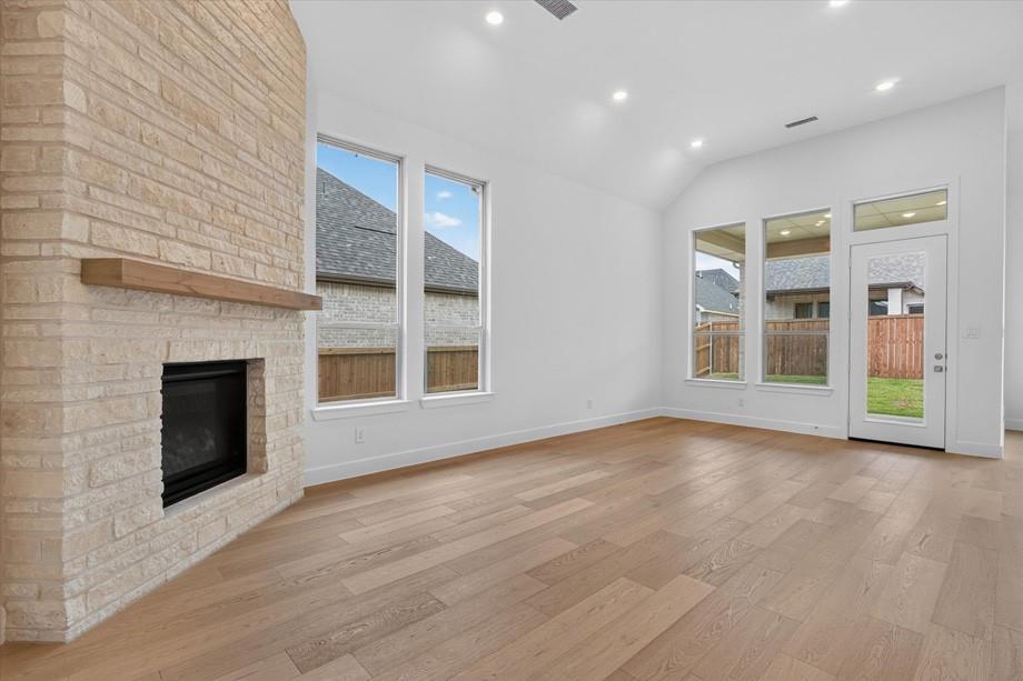 837 Bridle Path Parkway Property Photo 16