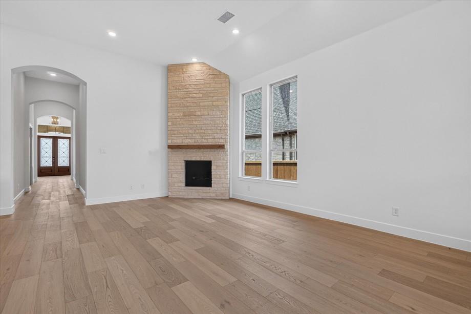 837 Bridle Path Parkway Property Photo 17