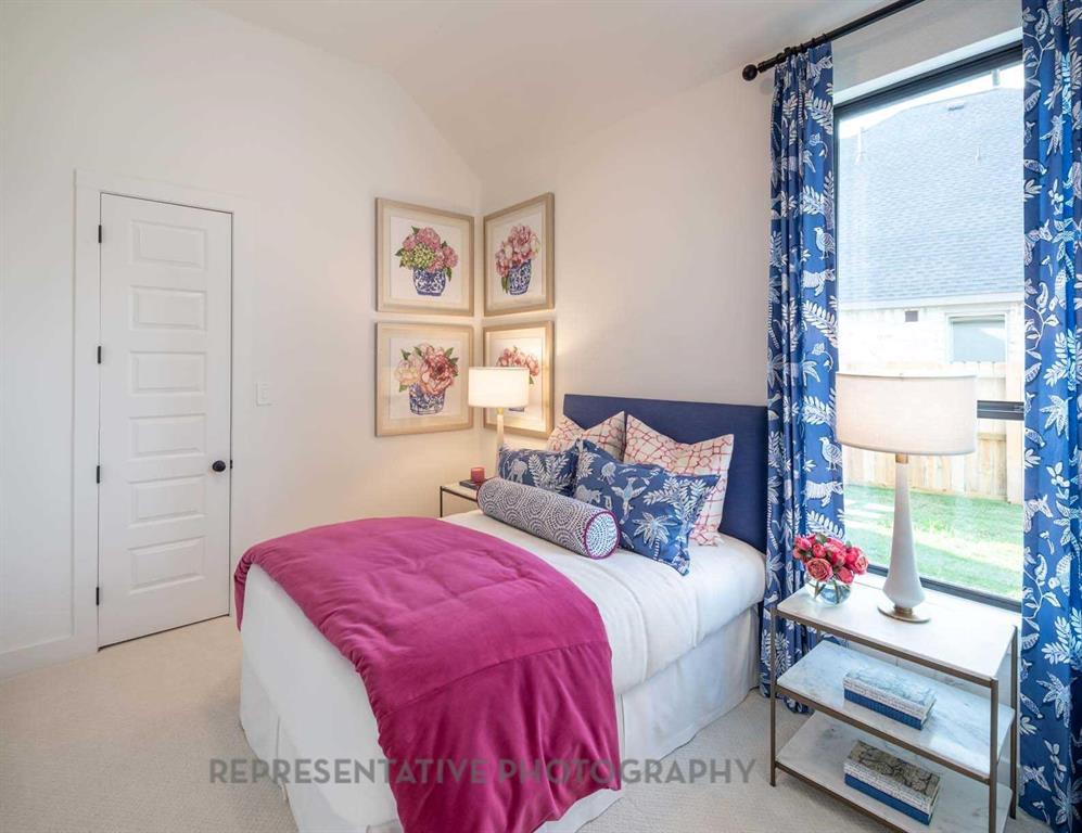 837 Bridle Path Parkway Property Photo 28