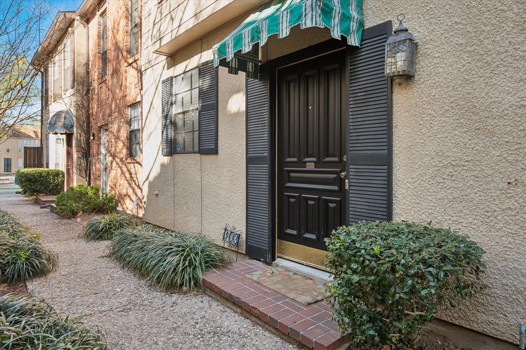 4418 Bowser 103 Property Photo 1