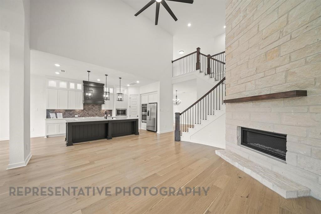 717 Bridle Path Parkway Property Photo 7