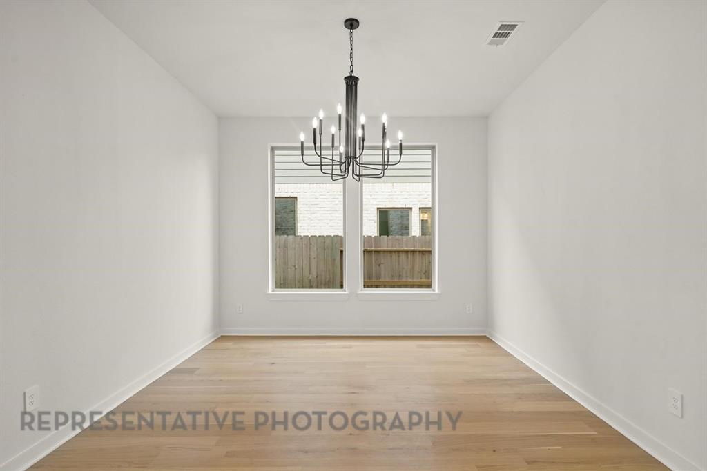 717 Bridle Path Parkway Property Photo 18