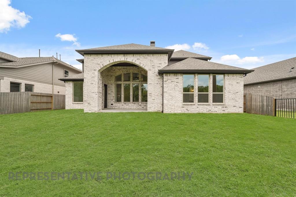 717 Bridle Path Parkway Property Photo 23