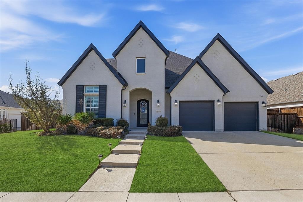 2016 Roundtree Circle Property Photo 1