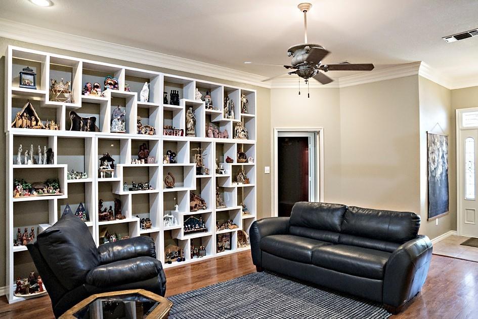 1111 Lonnie Drive Property Photo 4