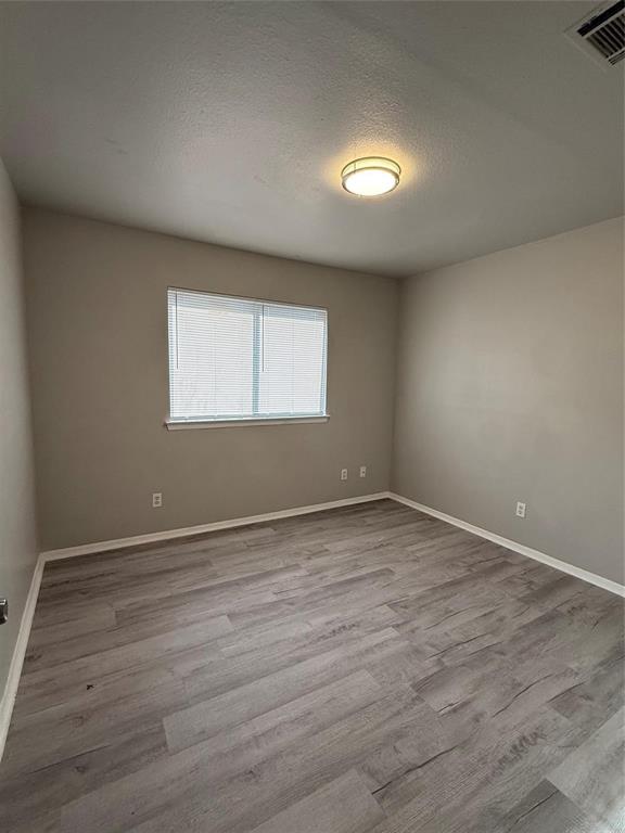 1433 N Bluegrove Road Property Photo 11
