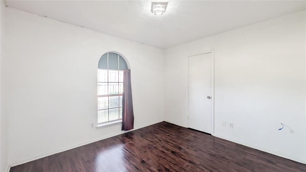 1107 Waverly Drive Property Photo 11