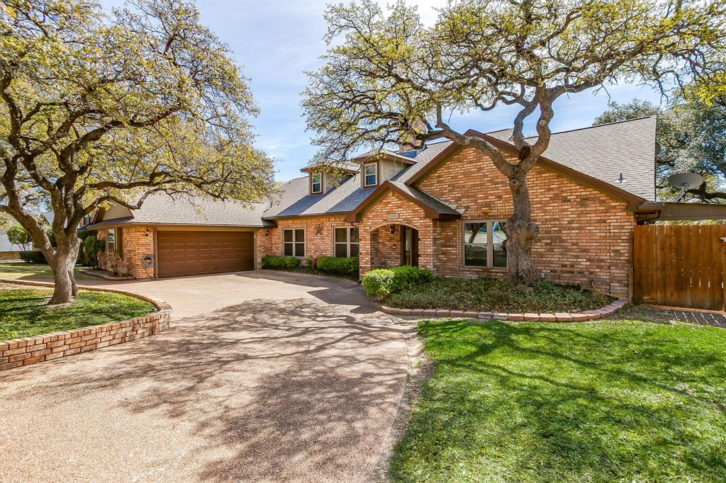 8620 Canyon Crest Road Property Photo 1