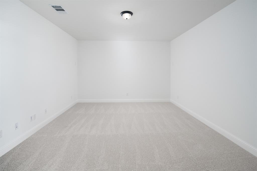 2701 Burnely Court Property Photo 24