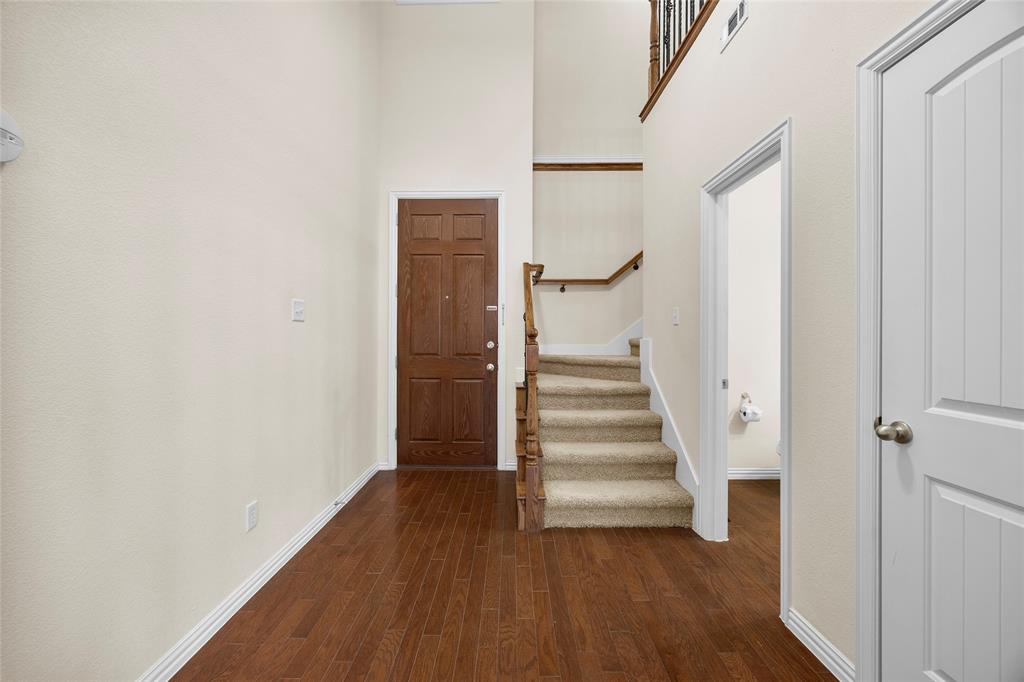 847 Vashon Drive Property Photo 5