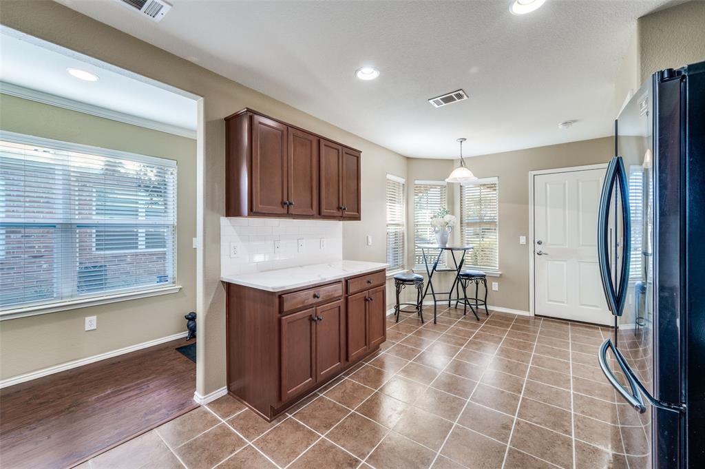 1216 Troon Drive Property Photo 5