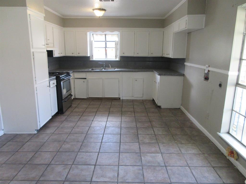 7215 Marseille Drive Property Photo 6