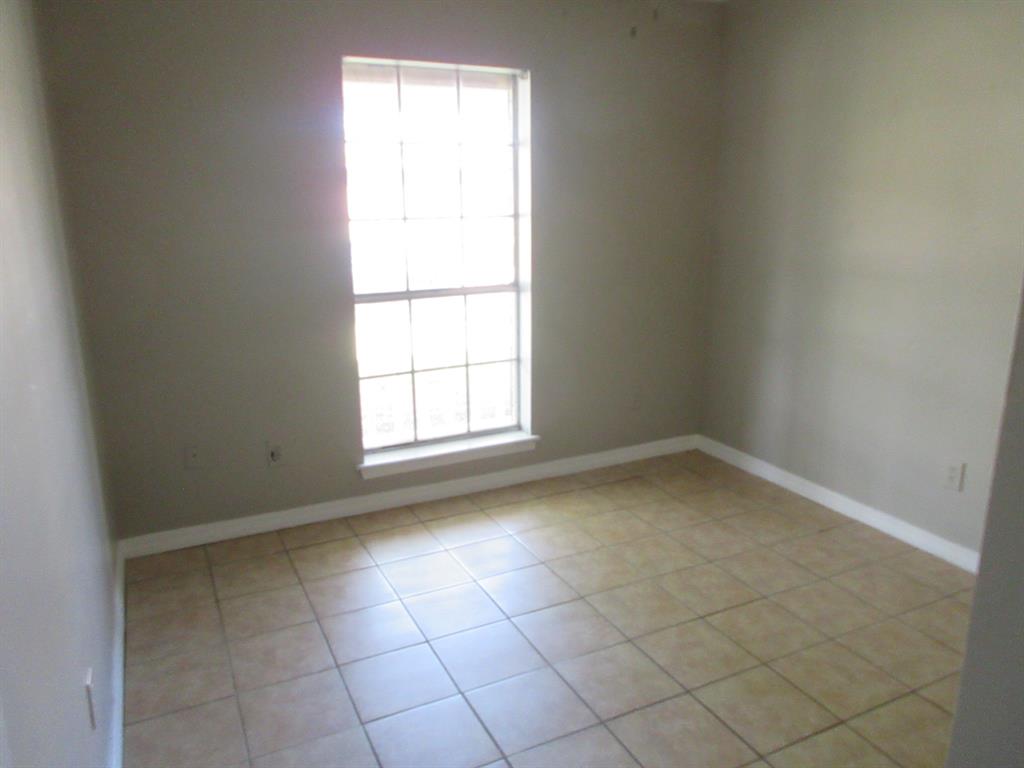 7215 Marseille Drive Property Photo 9