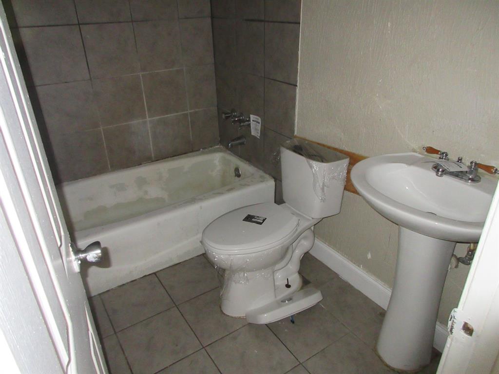 7215 Marseille Drive Property Photo 13