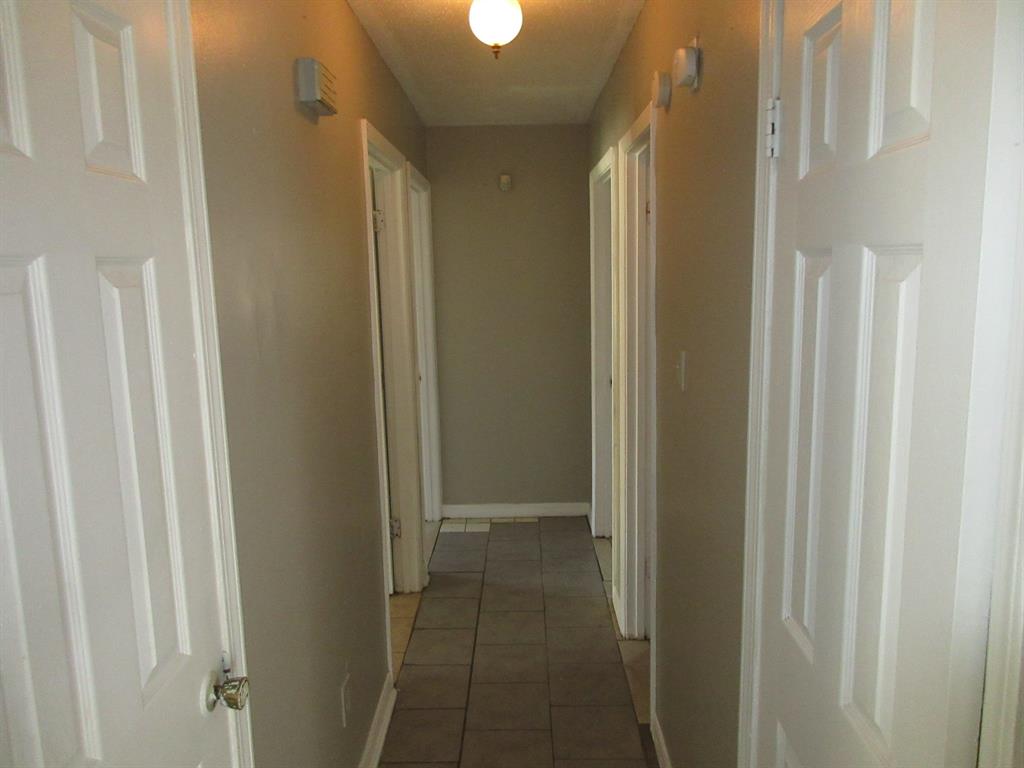 7215 Marseille Drive Property Photo 15