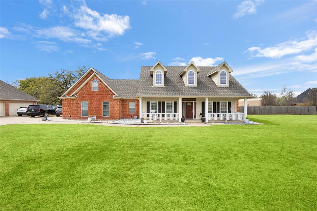 2000 Pin Oak Drive Property Photo 1