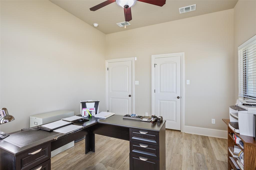1007 Saddle Bluff Drive Property Photo 17