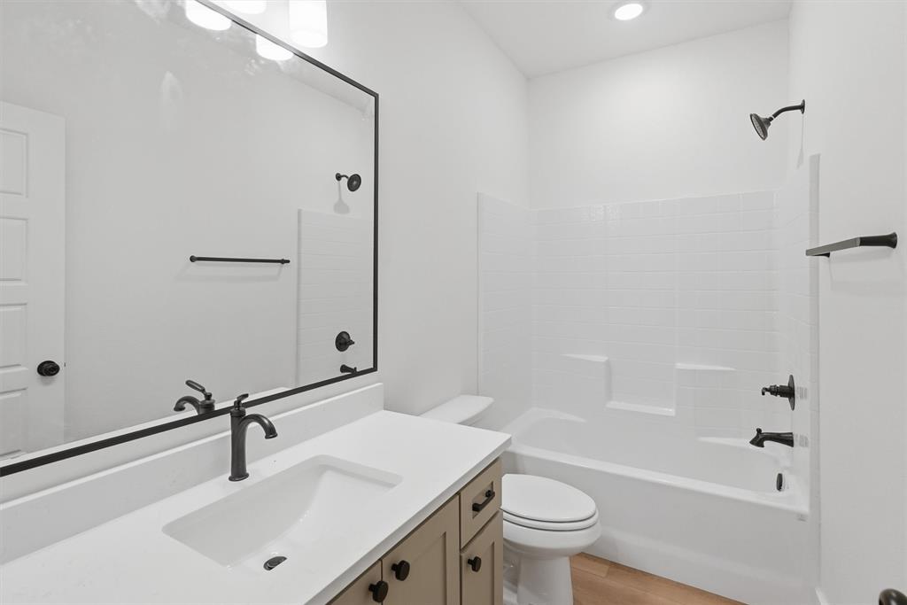 810 Branding Iron Trail Property Photo 21